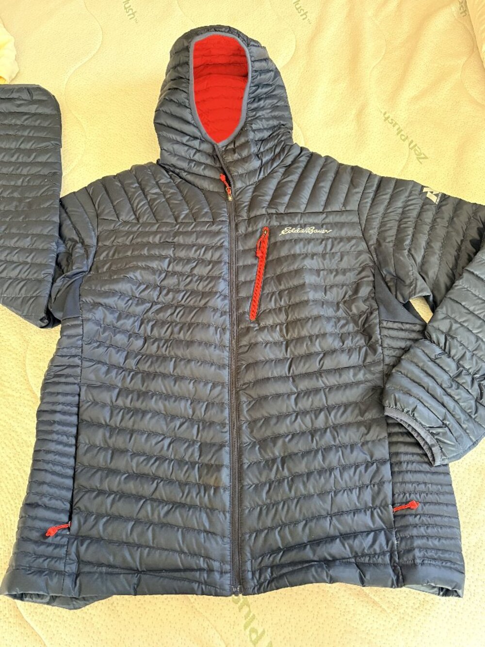 Jacket: Eddie Bauer First Ascent EB800 Premium Goose Down - Men's Large